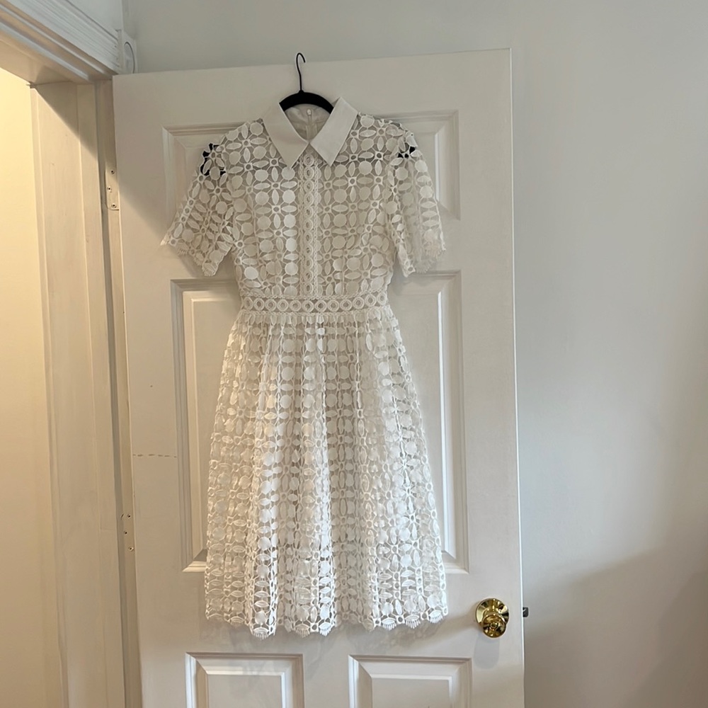 NWOT Chicwish Self-Portrait Inspired White Lace Dress - Small